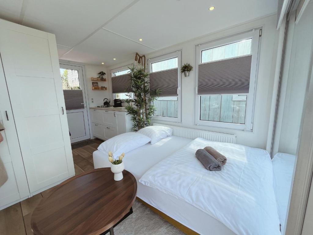 Tiny Lake Houses Near The Beach And Centre By Weltevreden Experience เซโวลเดอ ภายนอก รูปภาพ